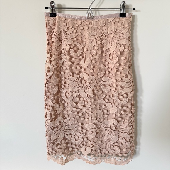 Lulus Dresses & Skirts - 🆕WOT Never Worn Lulus Elegant Beige Crochet Floral Lace Pencil Skirt